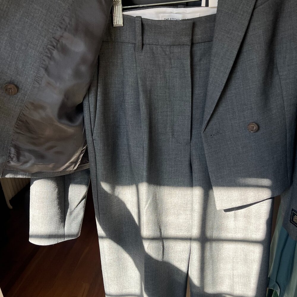 Aritzia Babaton suit size 10 - Picture 4 of 7